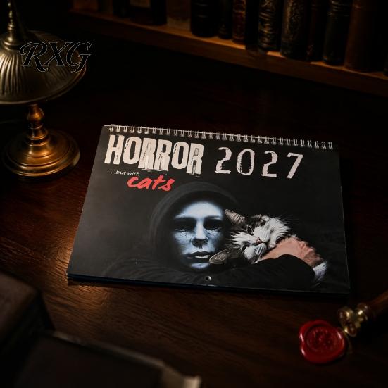 Подарок на день рождения для любителя ужасов 2027 Настенный календарь «Фильмы и кошки», Хэллоуин Большой Страшный Коллекционный Готический Арт-Принт Персонажи 12 Ежемесячных Жутких Кошек