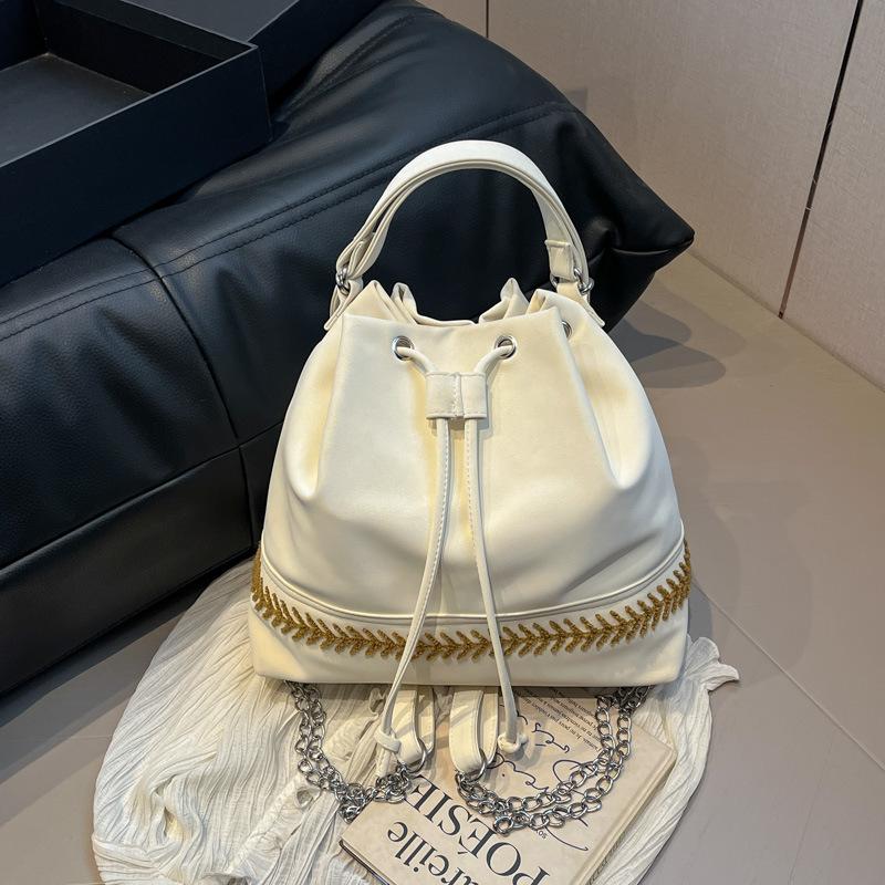 Сумка-ведро женская 2025 новая весна-лето нишевый дизайн цепочка рюкзак женский высококлассный модный рюкзак через плечо