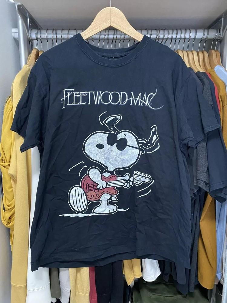 Rare Fleetwood Mac Sn00py Vintage TShirt Rare Design Unisex 90s Unisex T-Shirt