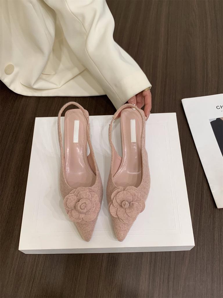 Французские туфли на высоком каблуке в стиле Сяосянфэн, сумка, сандалии с закрытым носком, туфли феи, новинка весны 2025 года, вечерние туфли пудрово-розового цвета с острым носком