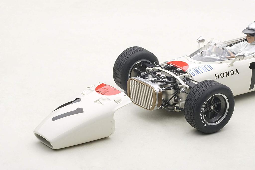 AUTOart Honda RA272 F1 1965 Mexico GP Winner фигурка 1/18 #11 (Ричи Гинтер/драйвер включен)