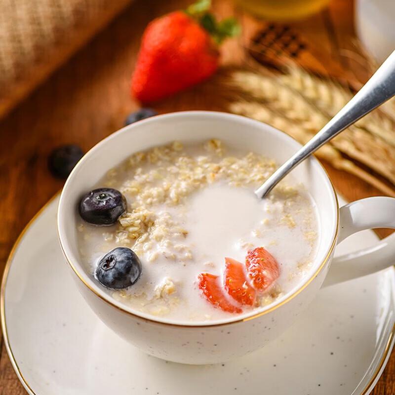 Westmill Organic Oatmeal 1050g (3-Can Pack)
