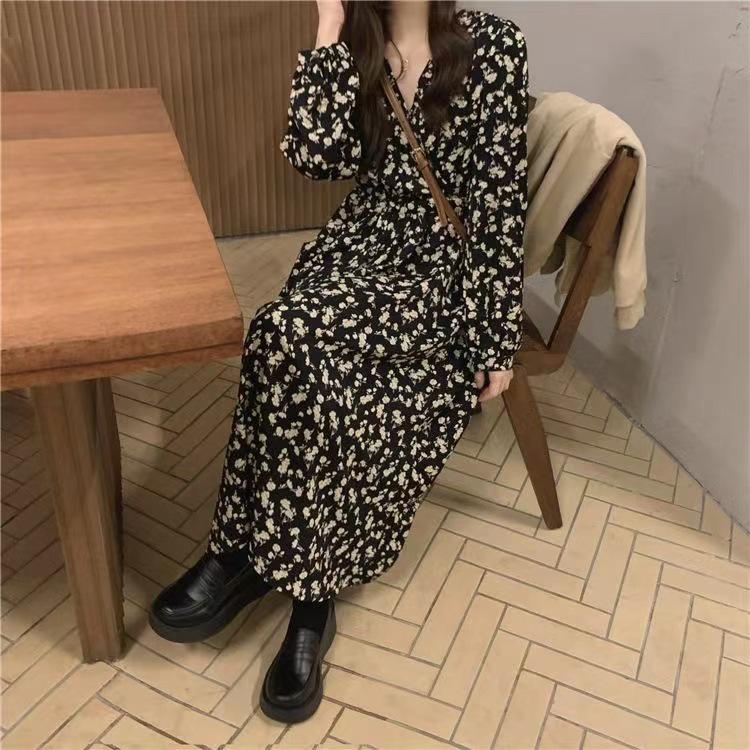 Женское платье 2024 года с V-образным вырезом, цветочным ретро-принтом, в французском стиле, для чаепития - Коллекция Осень/Зима