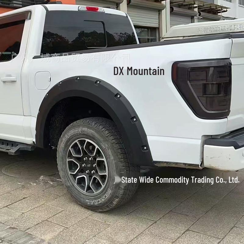 Совместимо с расширителями арок Ford F150 Wide Body 21-25 с заклепками и декоративными накладками