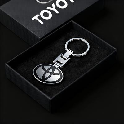 Брелок-значок автомобиля Toyota из цинкового сплава Подвеска Аксессуары Для Toyota Corolla Yaris Aygo Prius Camry Auris Avensis 4Runner