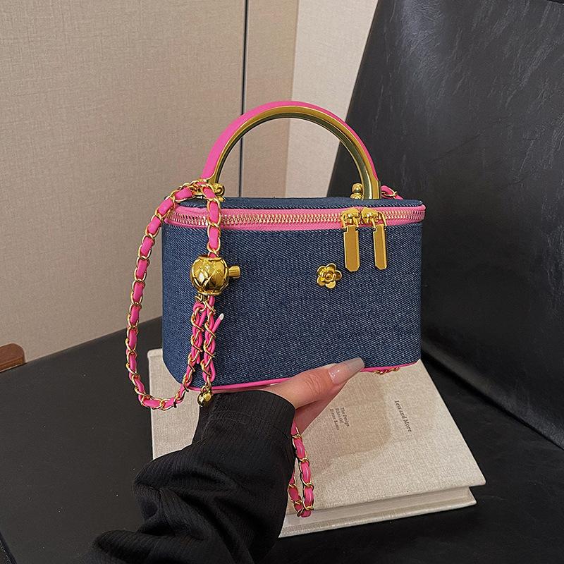 2025 Luxury Fashion Denim Women's Small Square Bag Designer Ladies Chain Crossbody Bags Leisure British Style Handbags