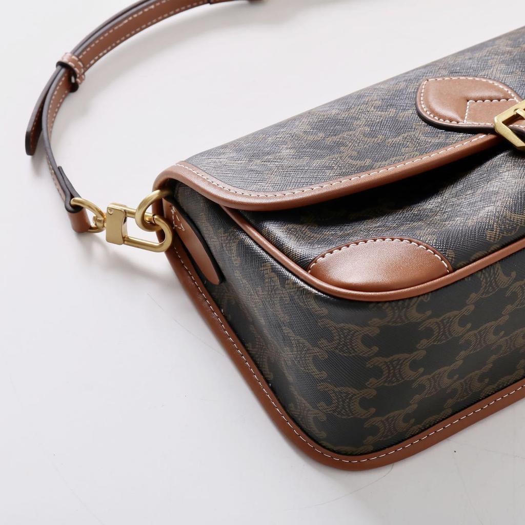 Женская кожаная сумка-багет Arc de Triomphe, носимая под мышкой - Модель 2025 года, бывшая в употреблении