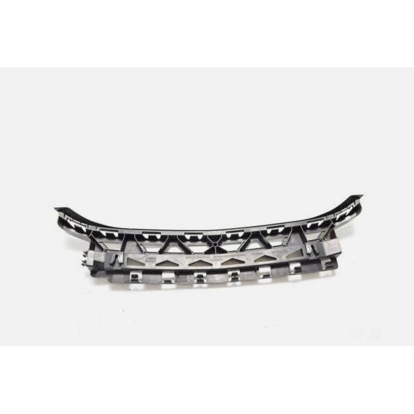 Mercedes-Benz CLA W177 Rear Bumper Center Bracket