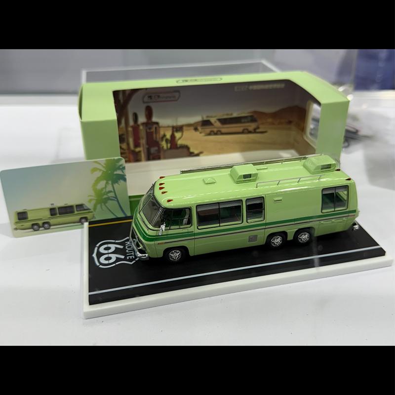 Stock Mk 1:64 2025 Apa-xpo Limited 1978 Gmc Motorhome Simulation Resin Miniature Model Custom Children's Toy Gift Collection