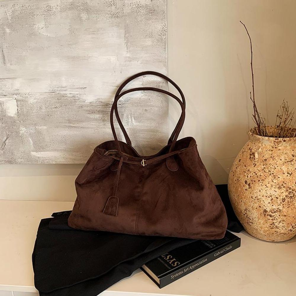An Autumn and Winter-themed Matte Suede Single-shoulder Handbag, Which Is Casual and Versatile, with a Large Capacity and Designed As a Tote Bag.
