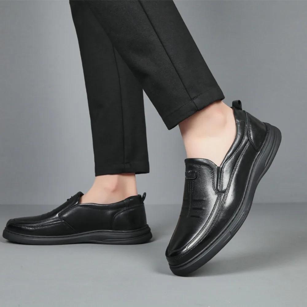 Мужская обувь из натуральной кожи, обувь из коровьей кожи, новые повседневные туфли из мягкой нескользящей кожи с мягкой подошвой, мужские мокасины