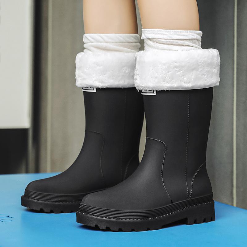 New women's rain shoes velvet medium tube outdoor waterproof thick-soled rubber shoes high tube fashion women's rain boots wear-resistant overshoes