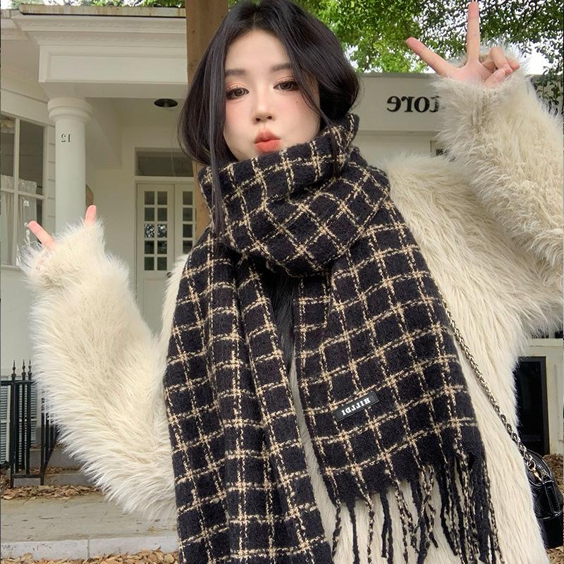 Autumn and winter casual comfortable warm breathable outer scarf simple personality plaid printing outdoor play cold scarf