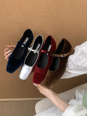 Дизайнерские нишевые туфли-лодочки с неглубоким вырезом и пряжкой, женские, новые 2025, поздний вечерний бриз с юбкой, туфли Мэри Джейн для бабушки