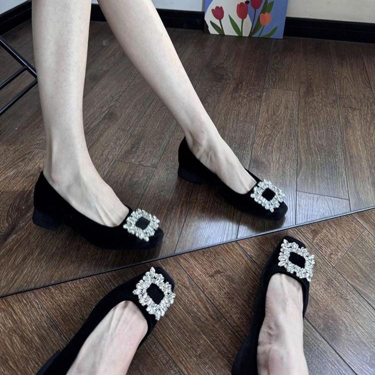 Single Shoes Women's Spring 2024 New Xiaoxiangfeng Square Head Suede Rhinestone Square Buckle Light Mouth Thick Heel Low Heel Women's Shoes