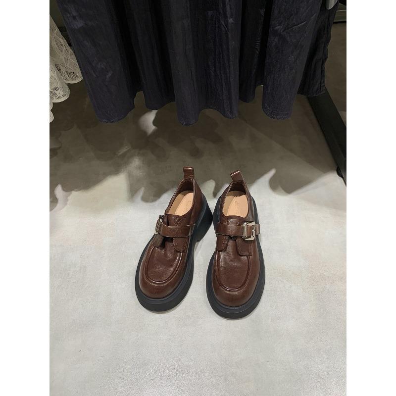 Версия из коровьей кожи виноградной вымытой лошадиной кожи с круглой пряжкой и британской однопедальной обувью, женские туфли-лоферы на платформе с увеличенной высотой каблука