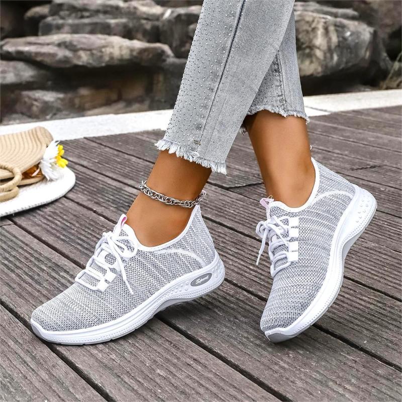 Повседневные кроссовки из дышащей сетки на шнуровке для женщин 2025 лето, круглый носок, клиновидная подошва, спортивная обувь, удобная мягкая подошва, кроссовки для бега