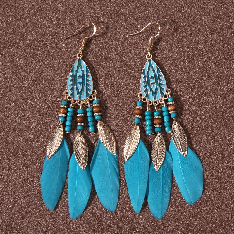 Серьги-кисточки Bohemian Water Drop: Длинный дизайн с перьями и рисовыми бусинами, этнический стиль для женщин - Идеальный аксессуар для путешествий и отдыха