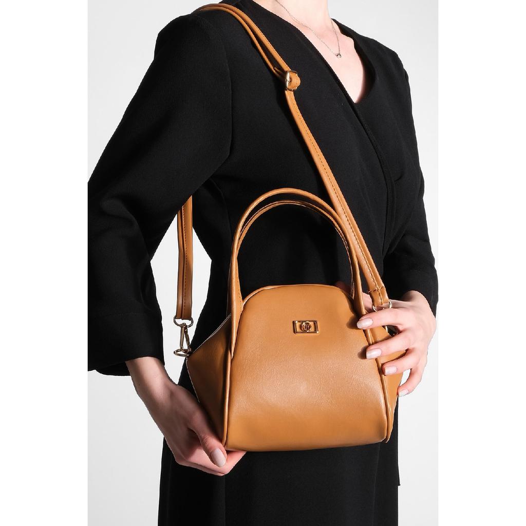 Женская рука