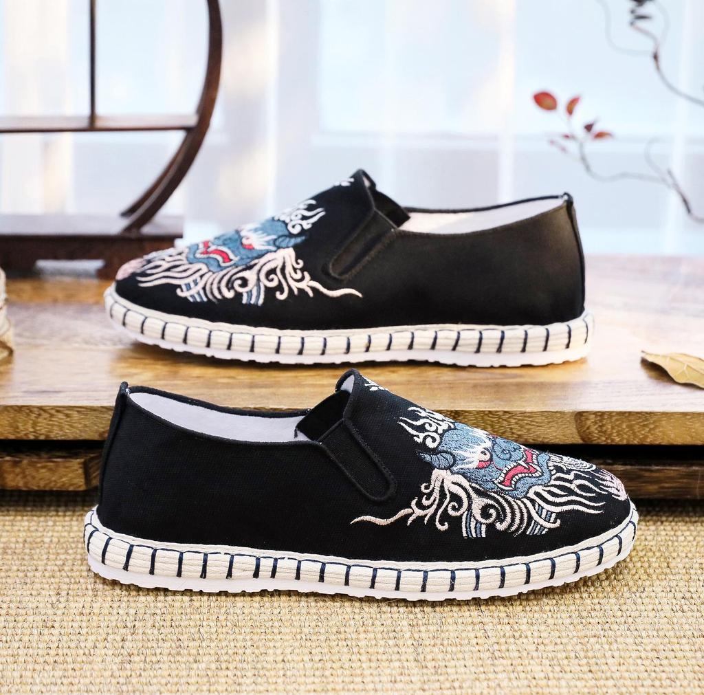 Мужские вышитые туфли из пекинской ткани: Мягкая подошва, дышащая, ручная работа