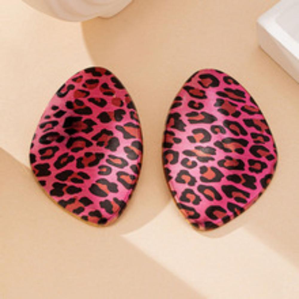 Серьги неправильной круглой формы в европейском и американском стиле