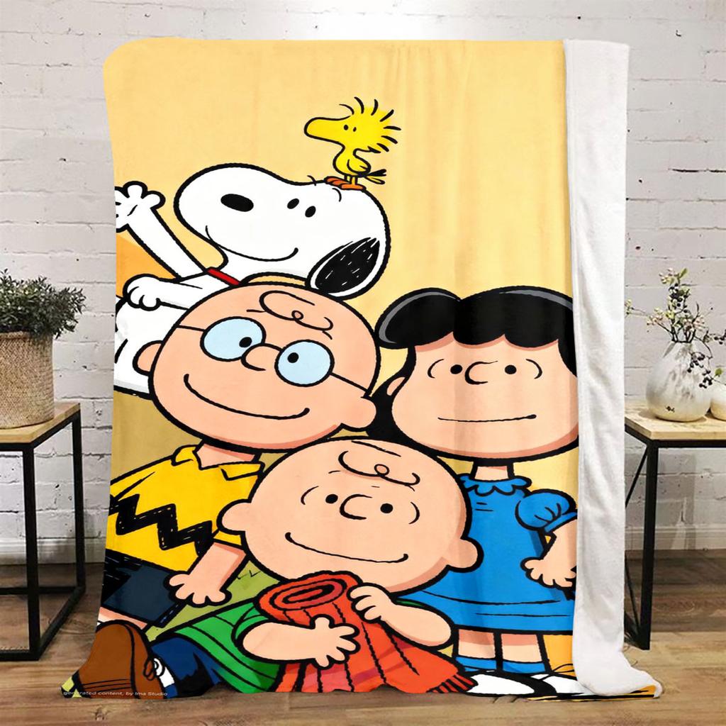 The Snoopy Family Portrait Blanket Is Suitable for Beds and Various Other Occasions, Making It A Perfect Gift for Friends