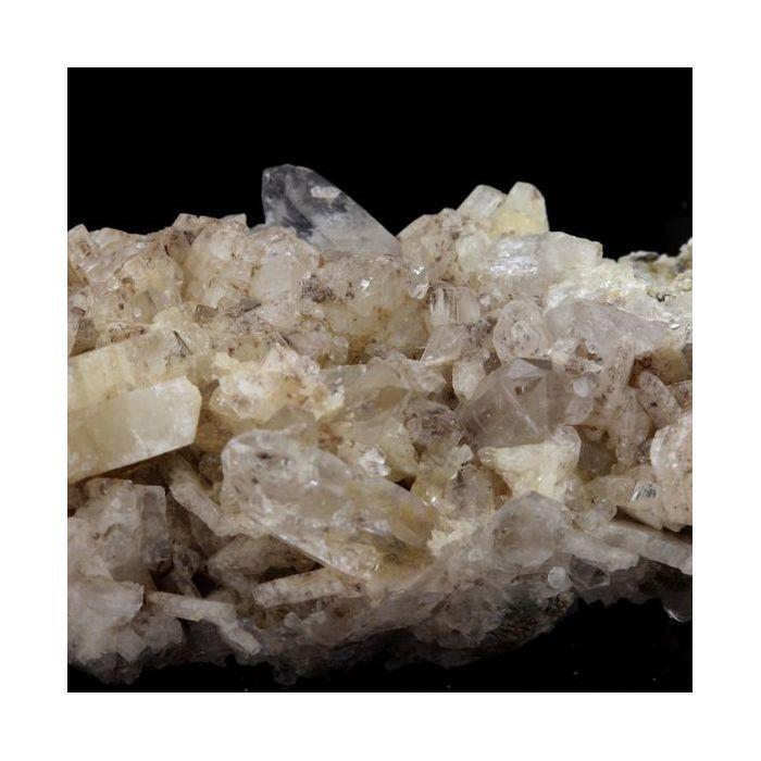 Quartz + Albite 339.9 carats