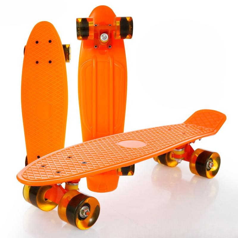 Новый пластиковый четырехколесный скейтборд-рыба с мигающим колесом, дорожный скейтборд с одним деформированным колесом
