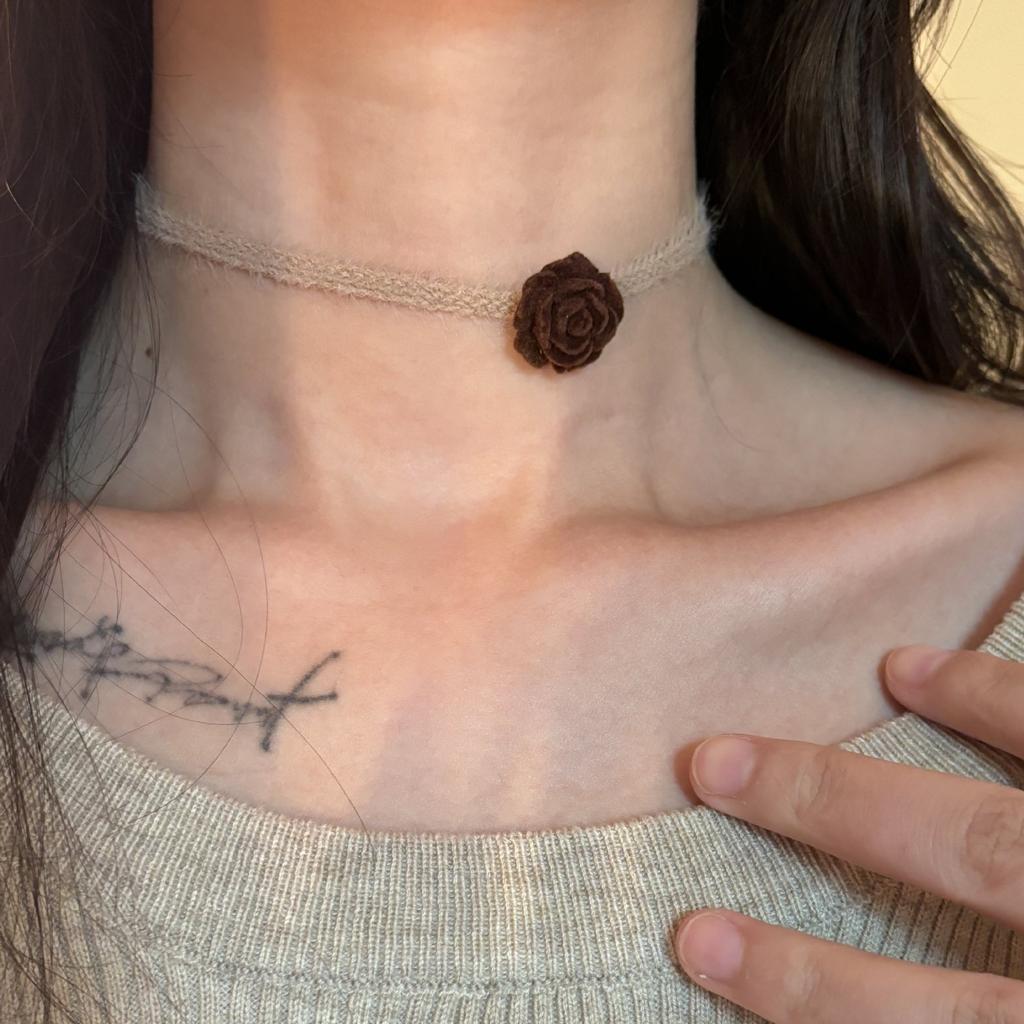 Волосатая кофейная роза колье шея цепочка женская осень и зима простая ключичная цепочка высокого класса изящный воротник прилив