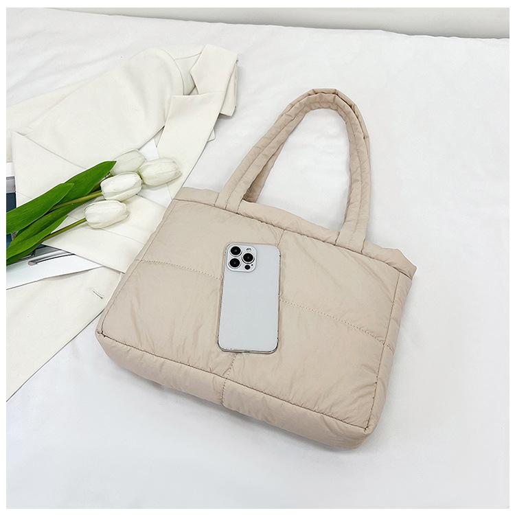 Корейская мода! Новая универсальная сумка через плечо с ромбовидным квадратным плетением, выполненная из хлопкового пуха, невероятно привлекательна.