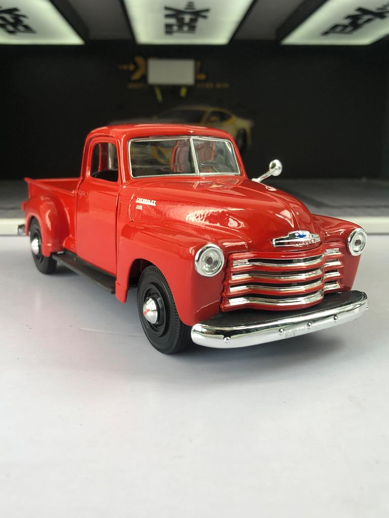 AABHC1 Maisto 1:25 simulated zinc alloy 1950 Chevrolet 3100 Pick-up model car, static ornament, metal collectible gift car