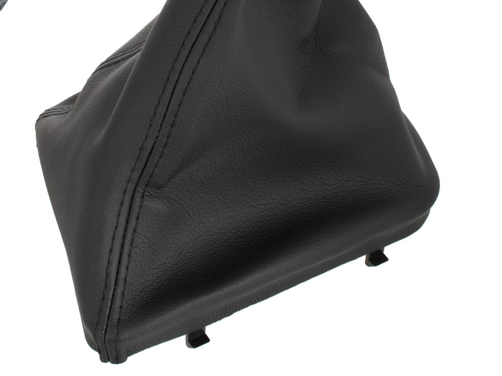 BMW 3 E46 98-05 Gear Shift Knob Black Eco Leather with Gaiter and Frame 6-Speed
