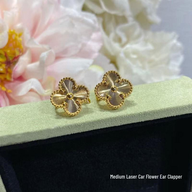 High-Version 18K Rose Gold Earrings: Four-Leaf Clover with White Mother-of-Pearl & Red Agate - Fashionable, Luxurious, INS Style.