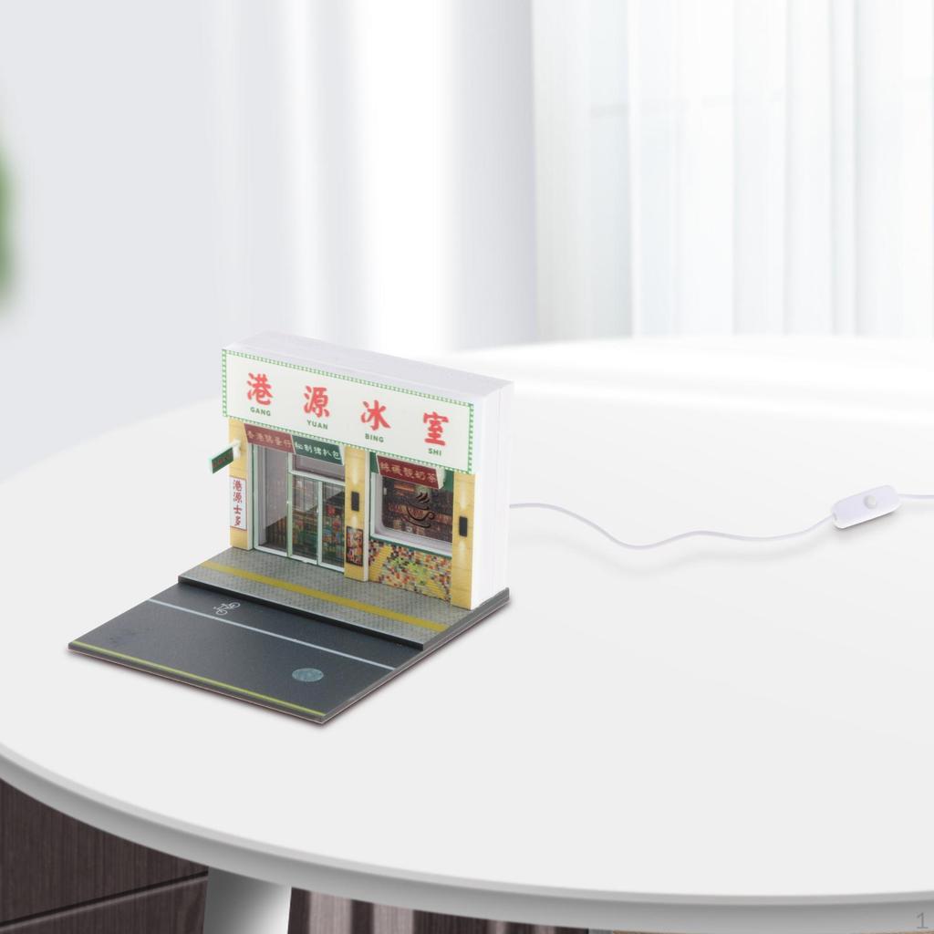 Диорама с моделью автомобиля в масштабе 1/64 и освещенной уличной сценой для домашнего декора