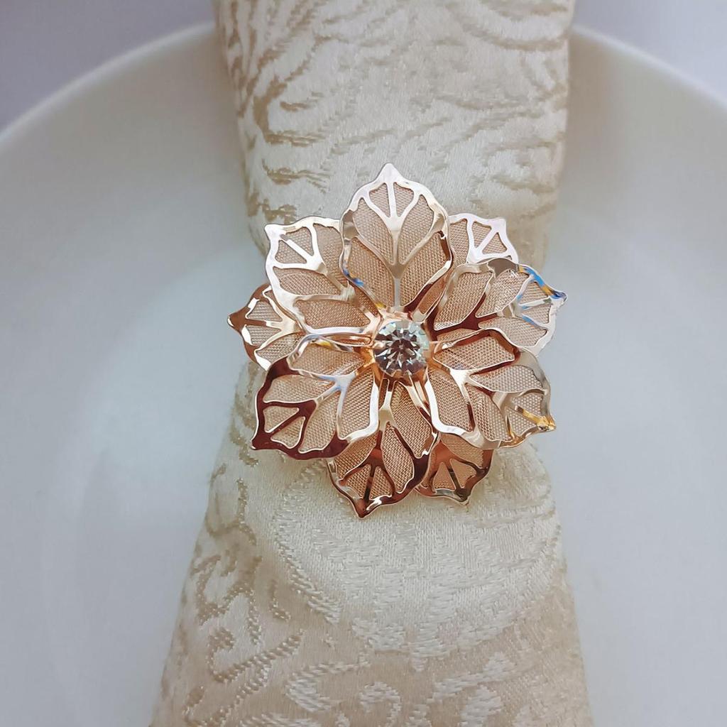 Изысканные медные кольца для салфеток с цветком из стразов для отелей и мероприятий
