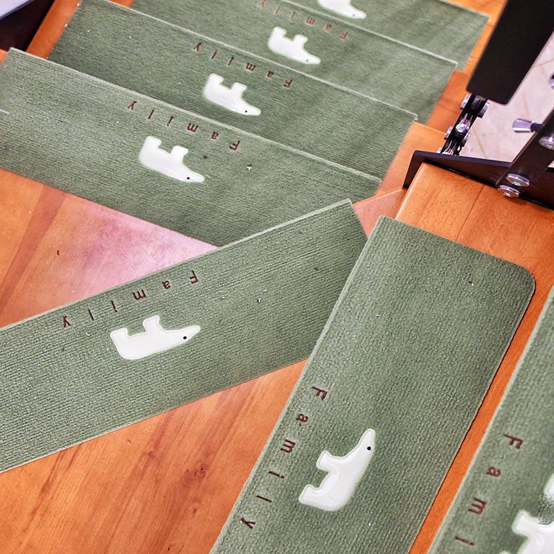 Нескользящие светящиеся коврики для лестниц, пригодные для машинной стирки – самоклеящиеся деревянные коврики для ног без клея