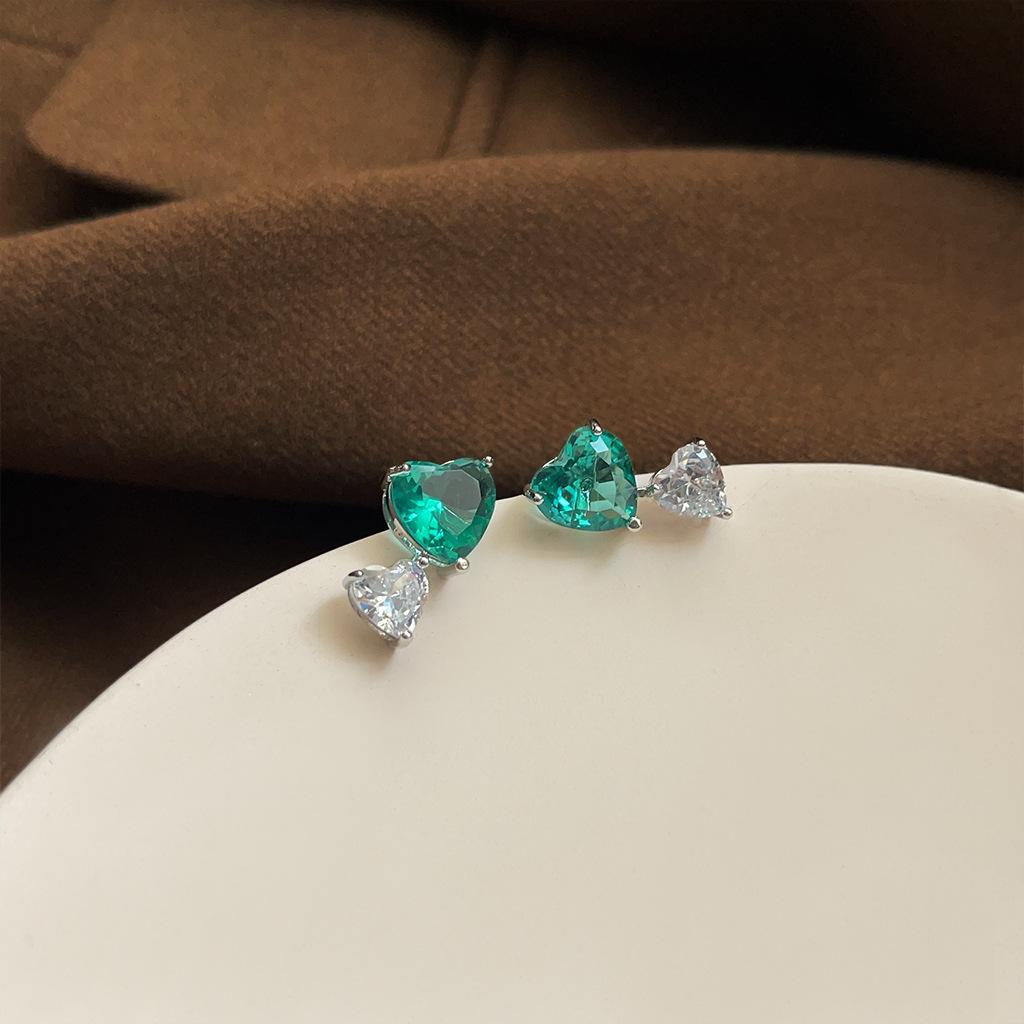 Изумрудные серьги-пусеты в стиле ретро середины века