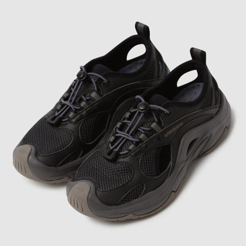 [Umbro] TERRAD Black (UR223ESA52_BLK0)