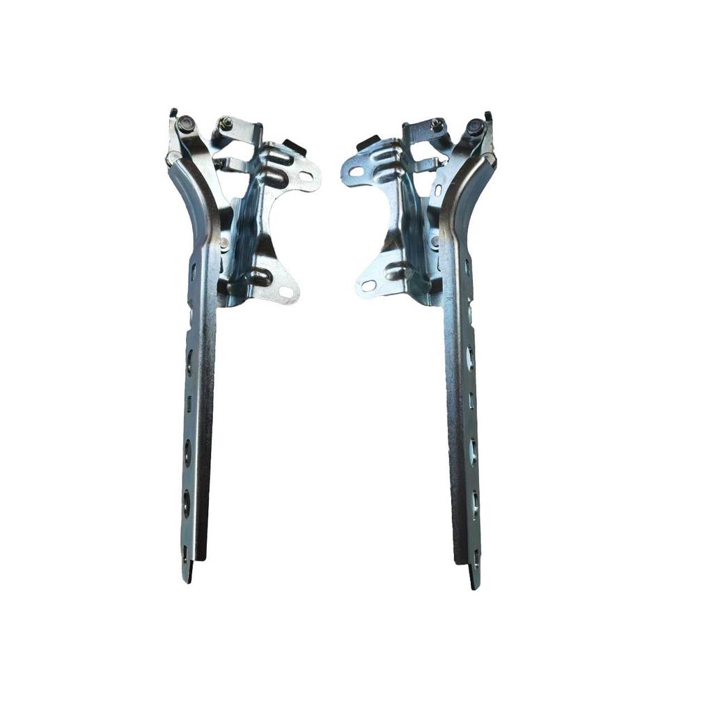 Porsche Macan Engine Hood Hinges: 95B823301 & 95B823302