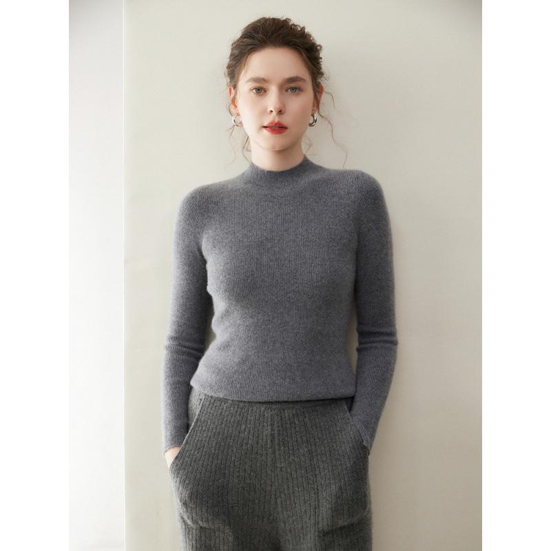 Light & Soft Pure Cashmere Women's Sweater – Half-High Neck, Seamless Knit, Slim Fit, Knitted Base Layer