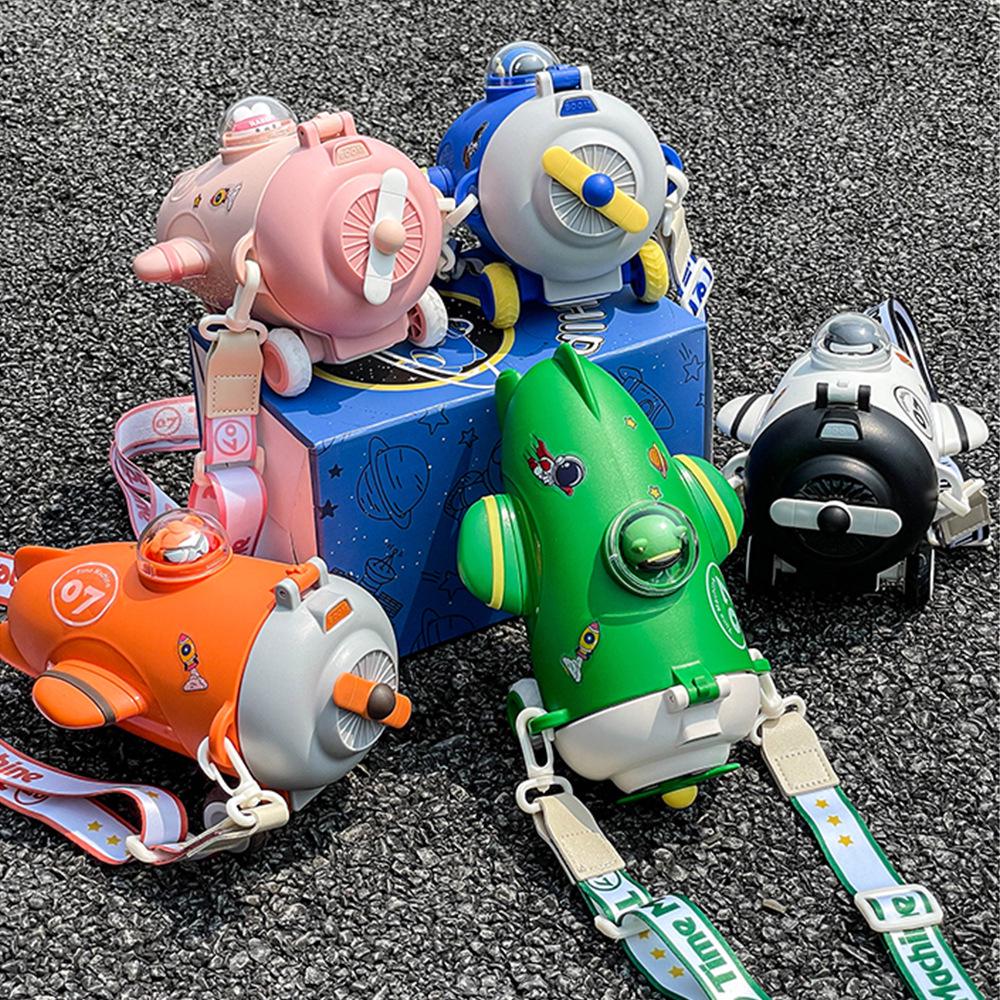 Креативный стакан с трубочкой Tritan в виде самолета для мальчиков - Безопасный, прочный, дизайн кроссбоди