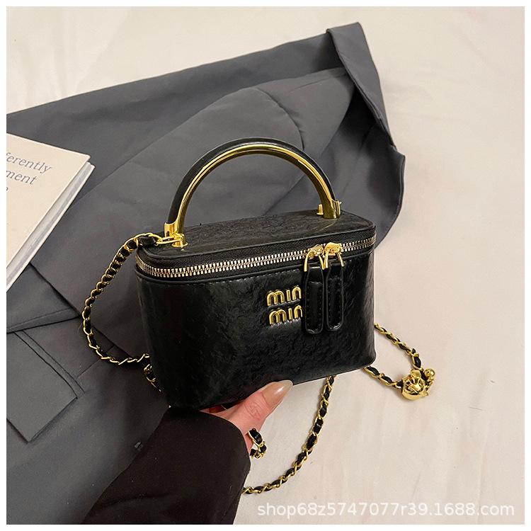 Premium Niche Bag Women's 2025 New Summer Messenger Bag Casual Portable Box Bag Popular Bucket Bag