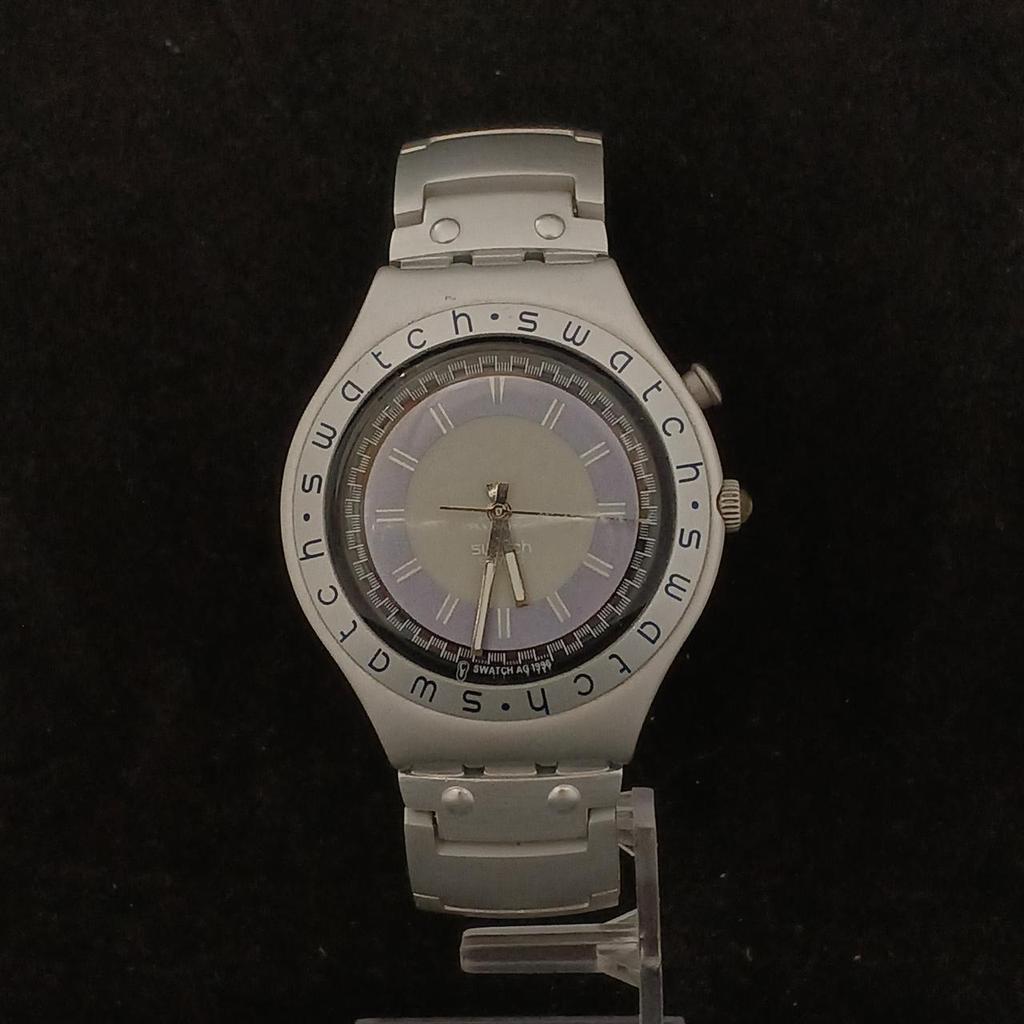 Подержанные часы SWATCH YGS9000