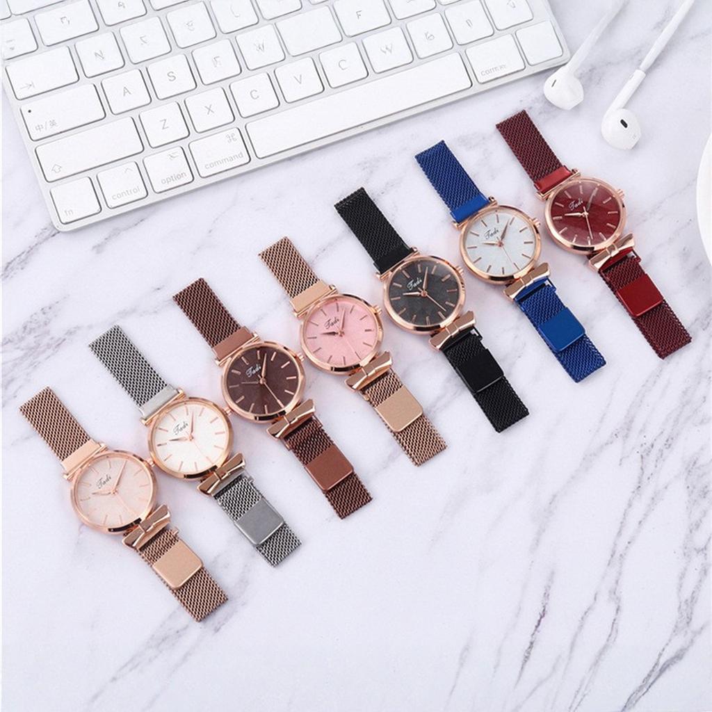 Женские модные кожаные часы