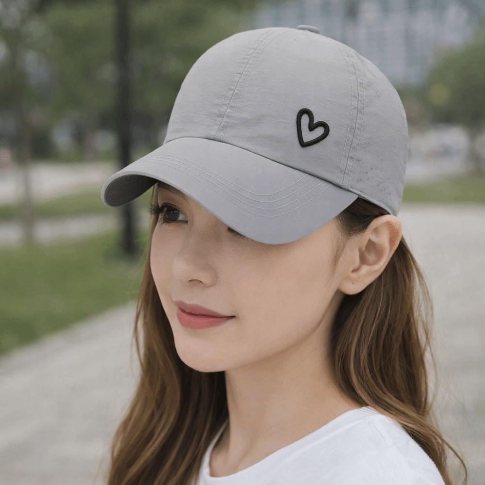 Love Heart Ponytail Baseball Cap Adjustable Solid Color Sunshade Sun Hat Lightweight Sun Protection Snapback Hat Ladies