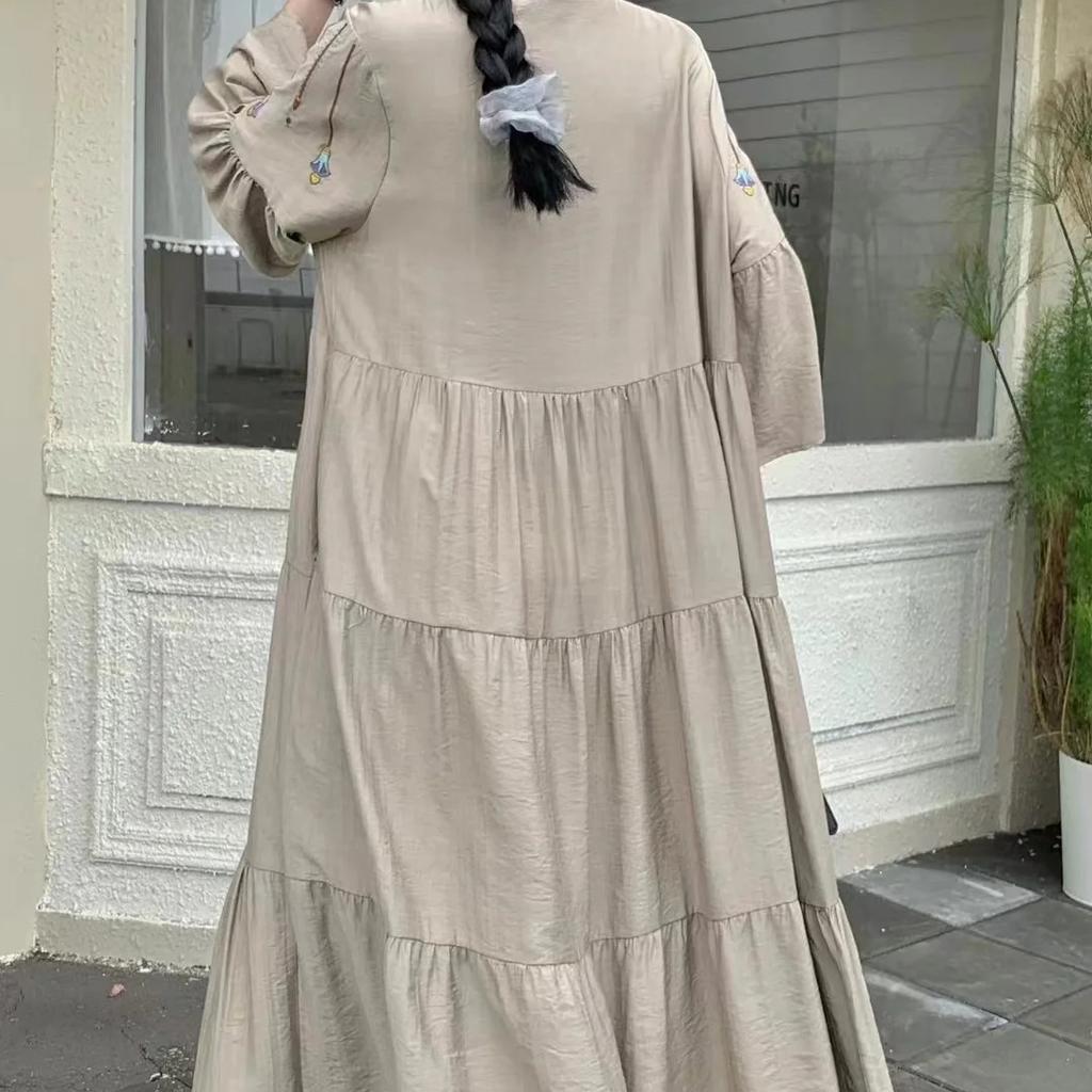 Clothland Женское Элегантное Вышитое Платье V-образный Вырез Расклешенные Рукава Свободный Стиль Цельный Ретро Миди Платья