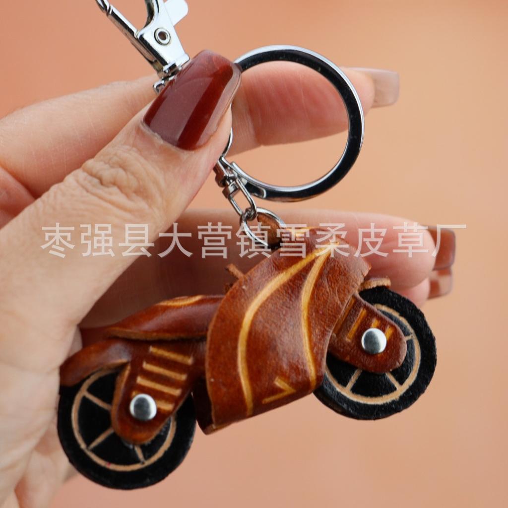 First Layer Cowhide Mini Motorcycle Keychain Pendant Creative Personalized Locomotive Bag Accessories Cute Little Gifts