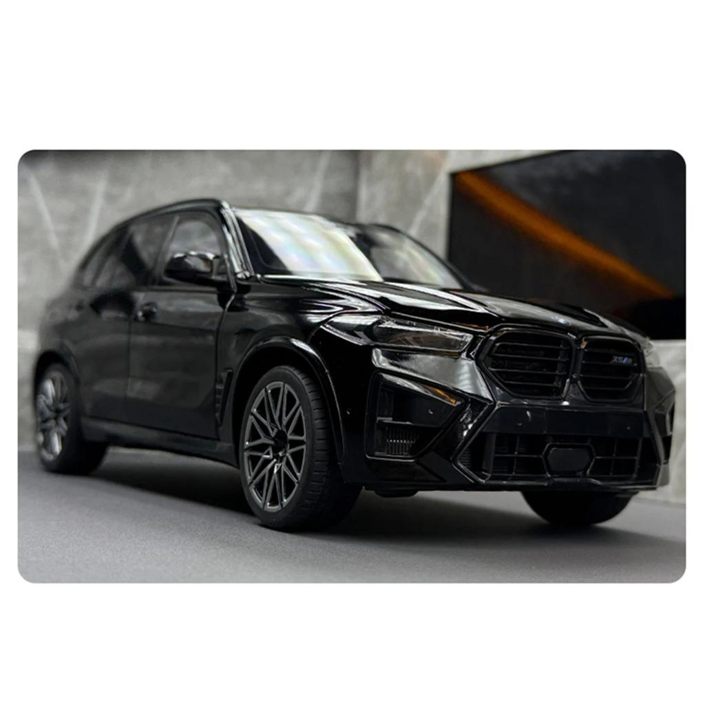 1/18 BMW X5M 2025 Внедорожник Сплав Модель автомобиля Литые Металлические Внедорожники Модель автомобиля Высокая Симуляция Коллекция Детская Игрушка Подарок