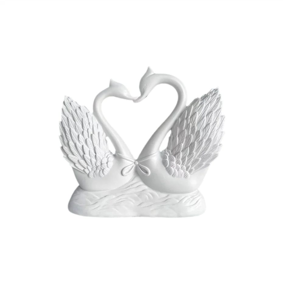1 Piece of Simple and Modern Heart-To-Heart Couple Swan Statue Ornament, Romantic Love Home Decoration, Romantic Art Sculpture for Living Room
