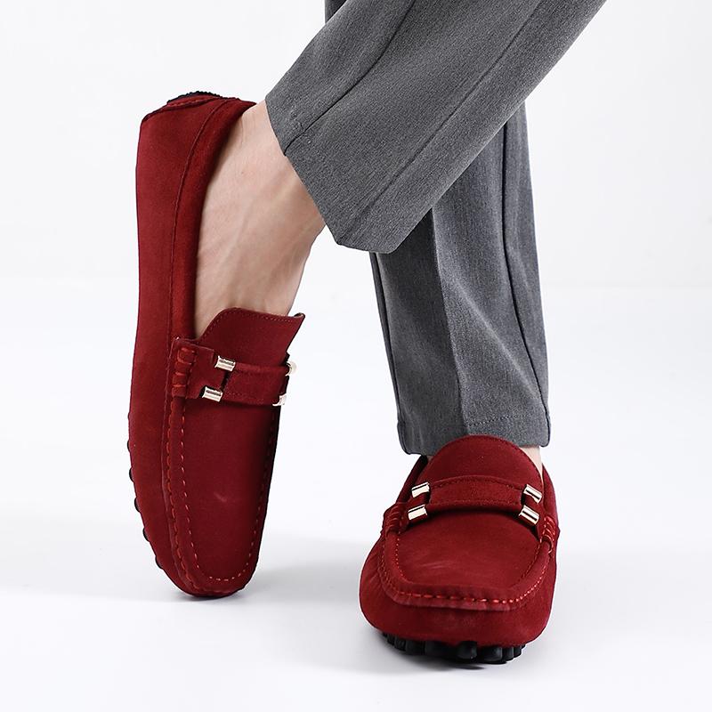 Весна Осень Лидер продаж Мужская замшевая кожаная обувь Массажная подошва Парка Прогулочная обувь Мужские лоферы на плоской подошве Модный красный